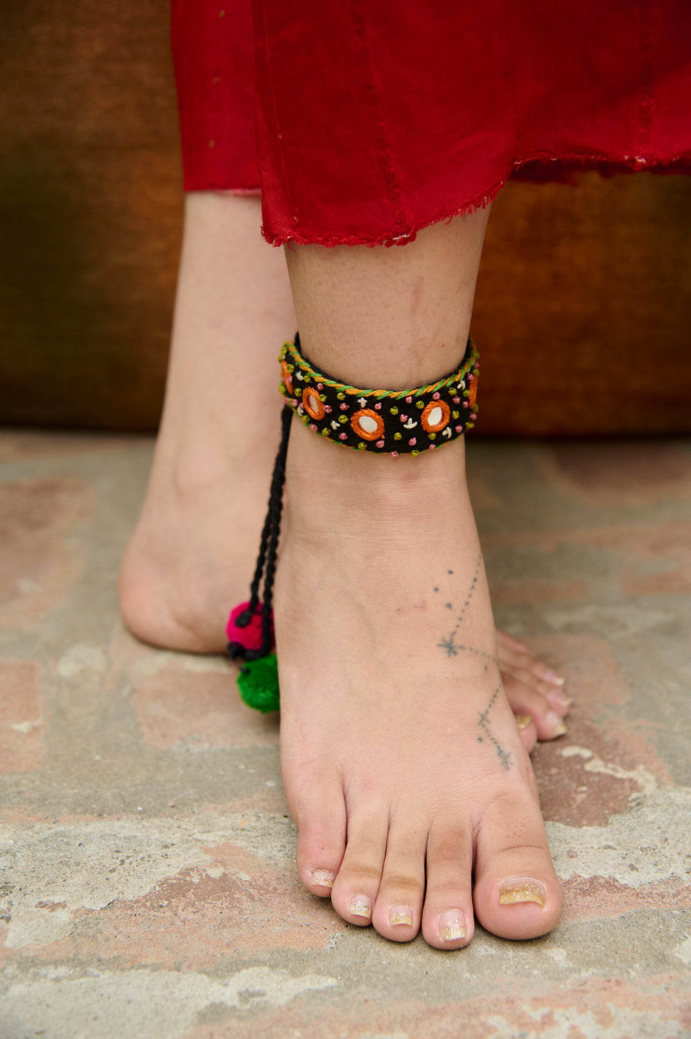 Inateannal Boho Layered Turquoise Ankle Silver Tassel Barefoot Sandals Bracelet  Toe Ring Foot Anklet Summer Beach Anklet Bracelet Anklet Jewellery for  Women and Girls : Amazon.com.au: Clothing, Shoes & Accessories